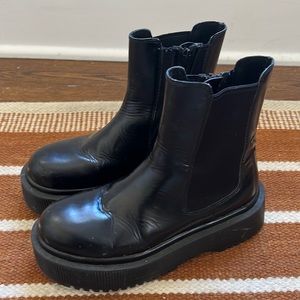 Jeffrey Campbell Patent Platform Boots Size 6.5